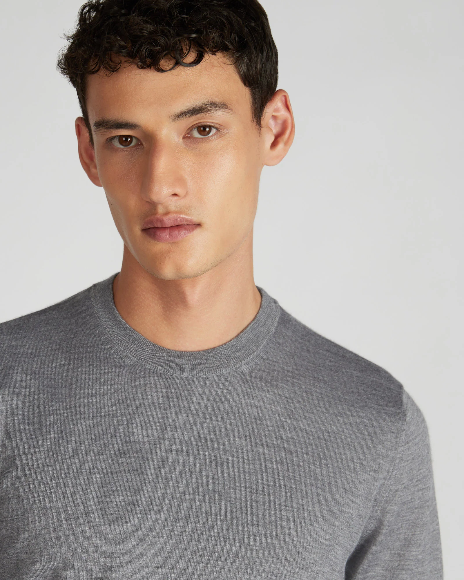 Cashmere and silk slim fit crewneck sweater - Image 4