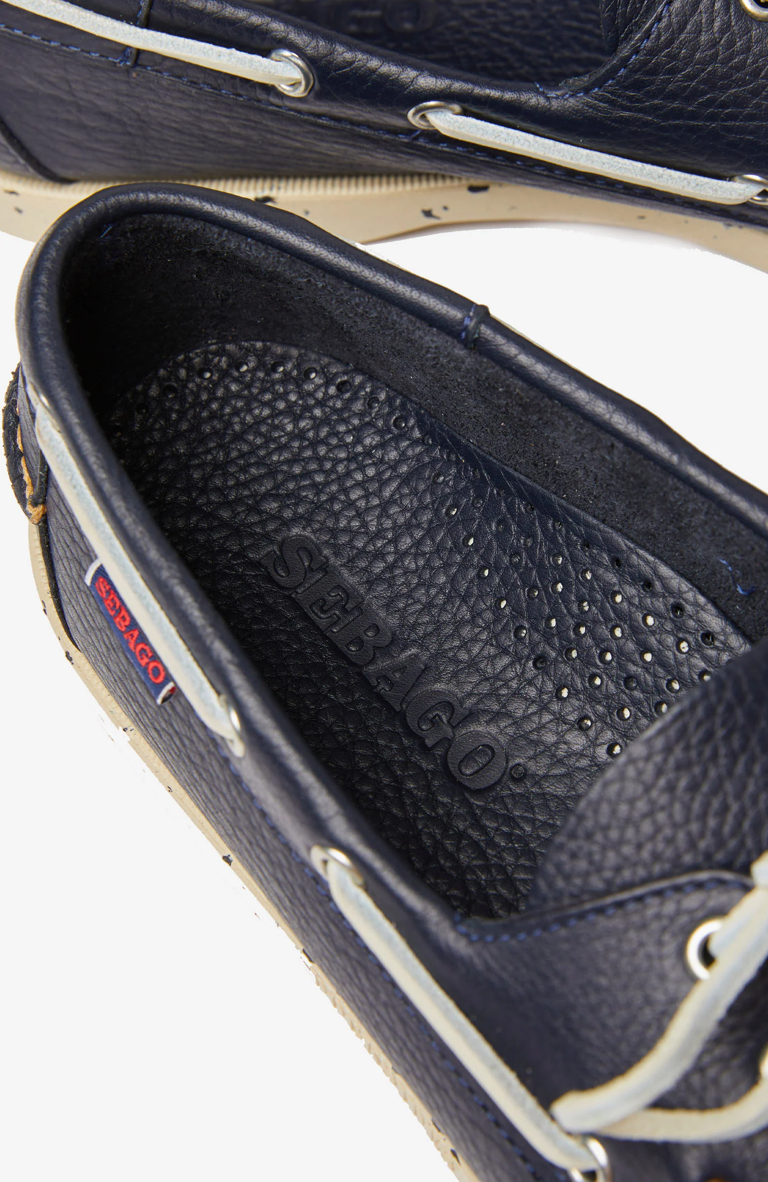 Hammered leather boat shoe - Image 5