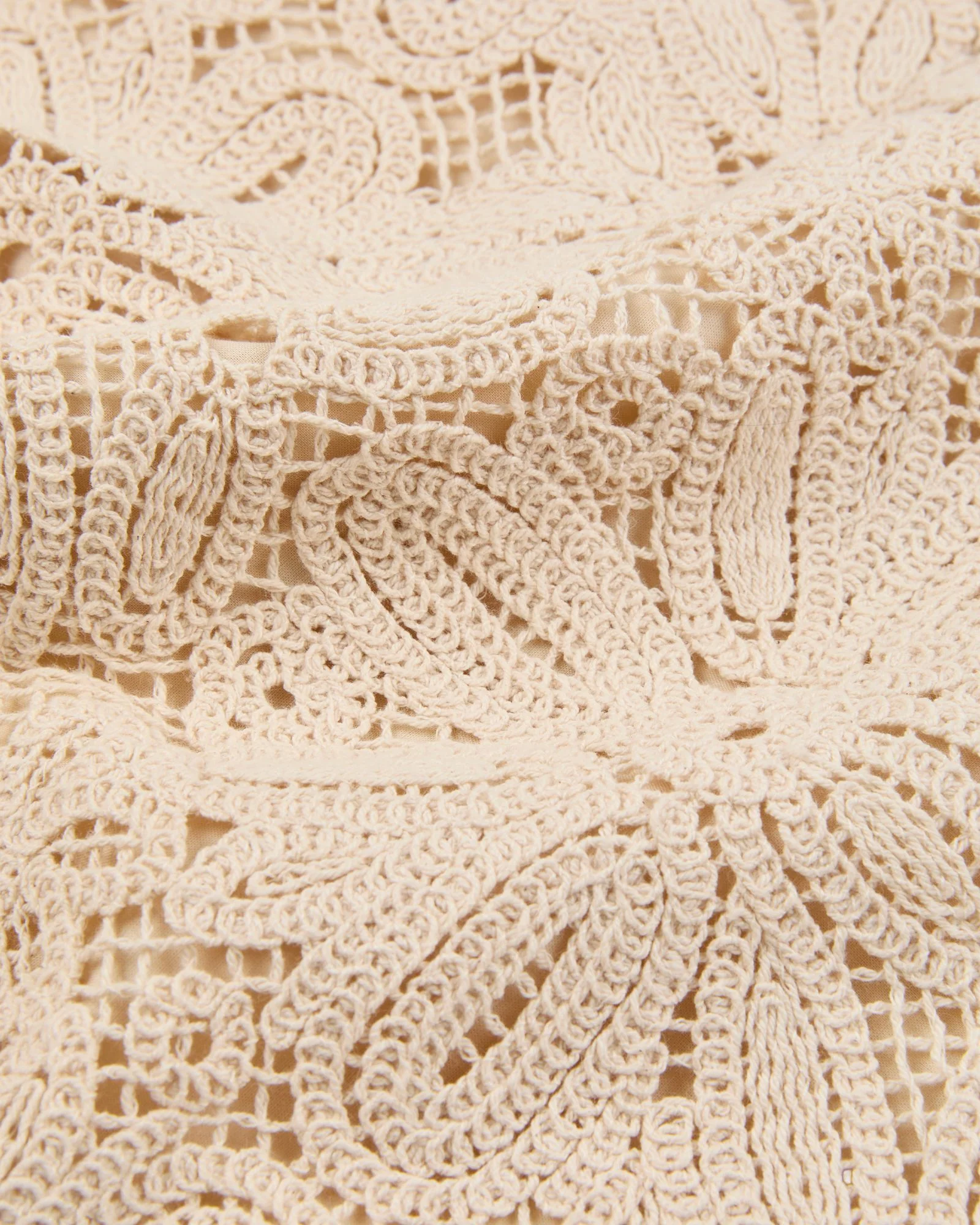 Regular fit top in macramé lace - Image 7