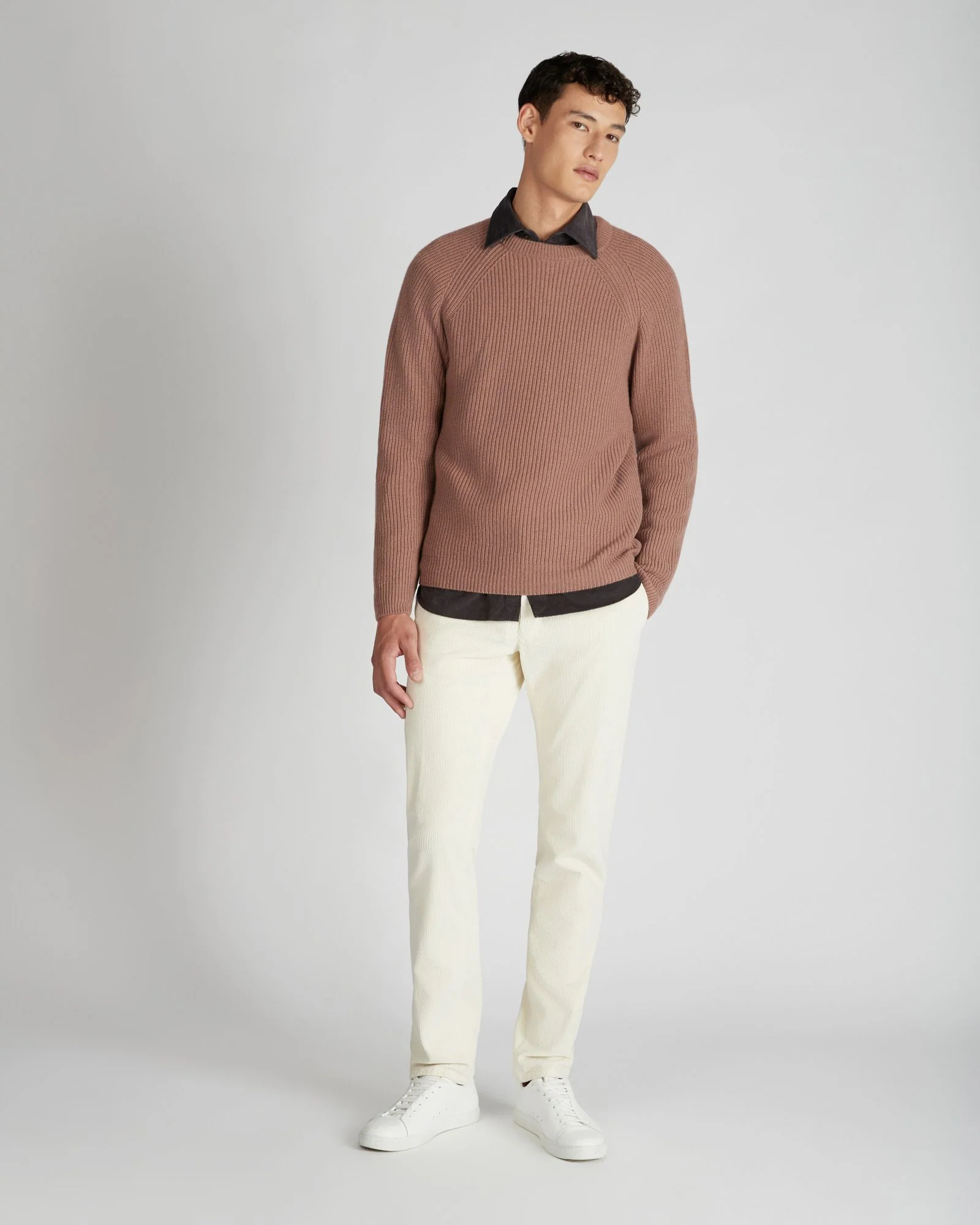Slim fit cashmere crewneck sweater - Image 5