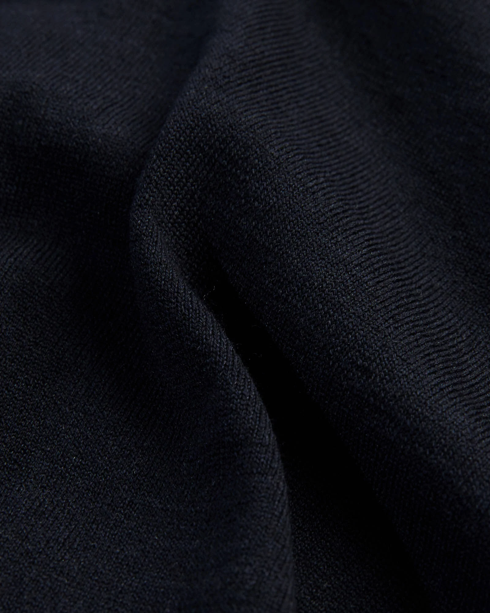 Slim-fit V-neck sweater in certified Flexwool - Image 7