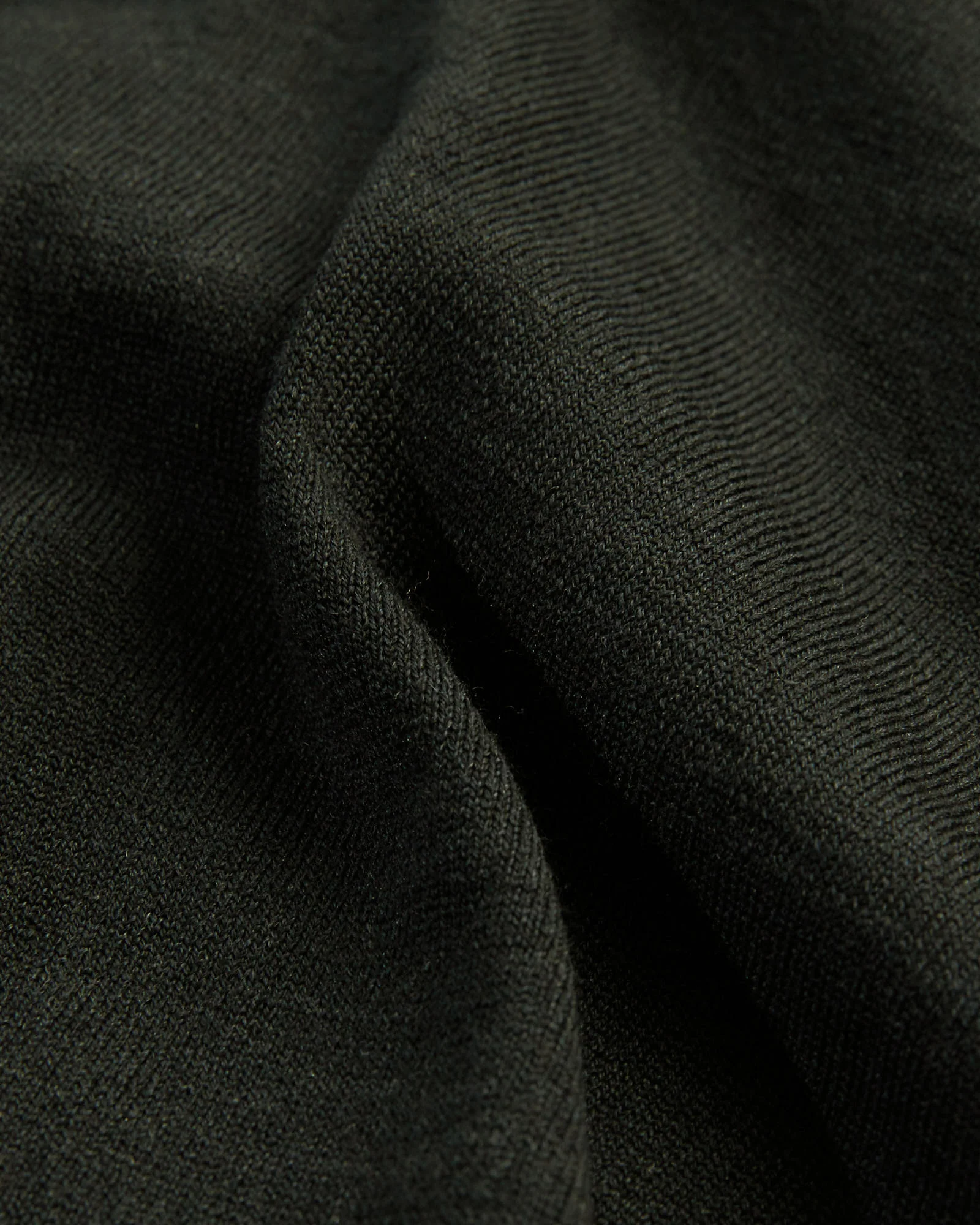 Slim-fit V-neck sweater in certified Flexwool - Image 7