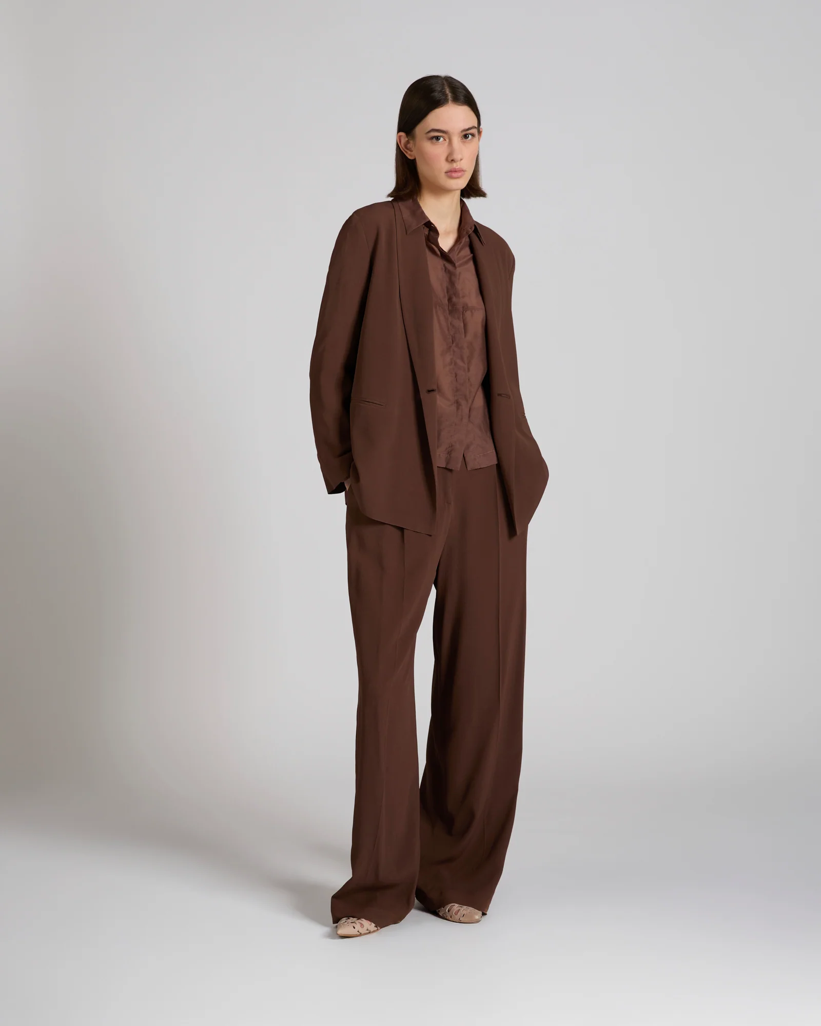 Wide fit jacket in silk-blend crêpe de chine - Image 5